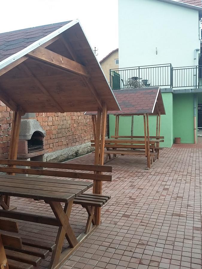 Pensiunea Casa Szabi Луна-де-Сус Екстер'єр фото